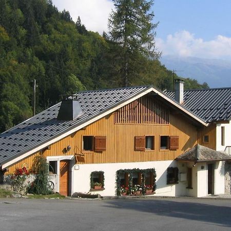 Gite Des Moulins Samoens Exterior photo