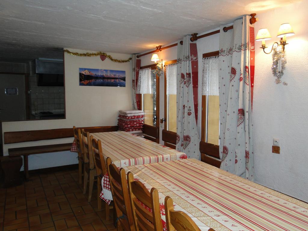 Gite Des Moulins Samoens Exterior photo
